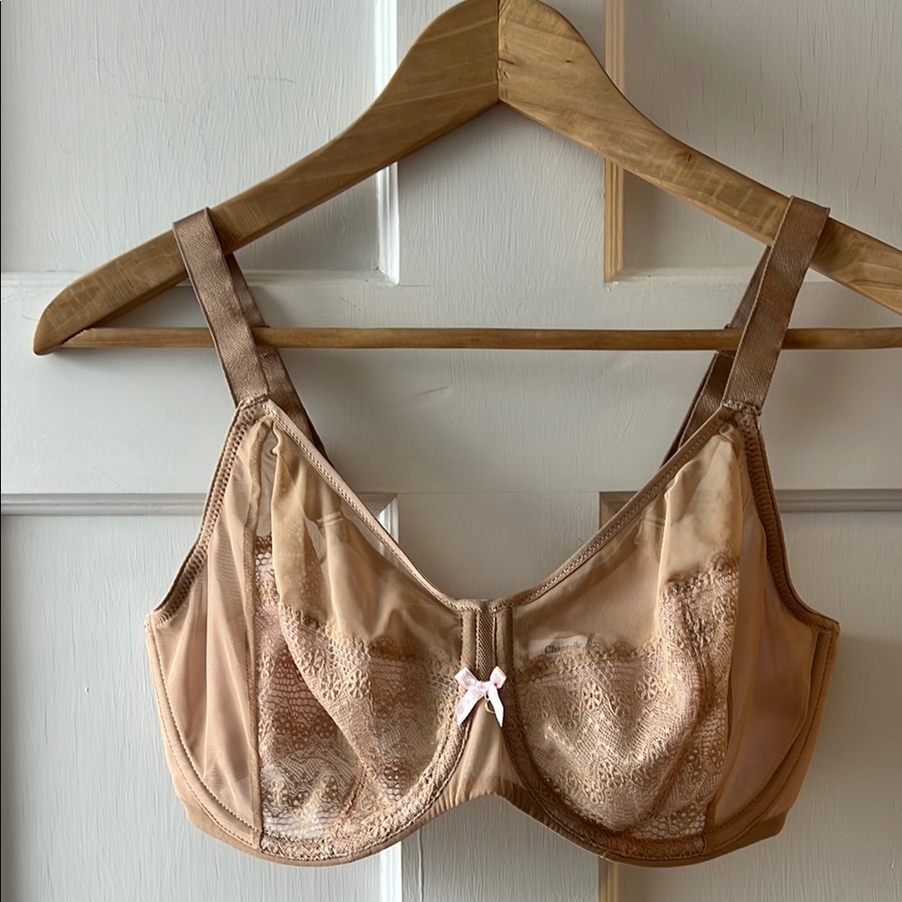 Chantelle unlined full cup, color suede Revele Moi